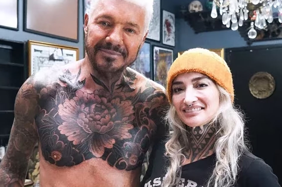 El impresionante tatuaje que se hizo Marcelo Tinelli en el cuello y pecho