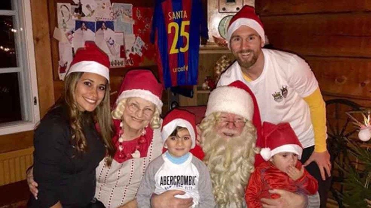Messi llegó al país para pasar Navidad con su familia