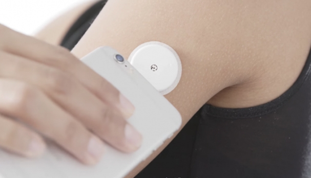 Lo nuevo de Samsung para los diabéticos mide el nivel de glucosa sin  pinchazos