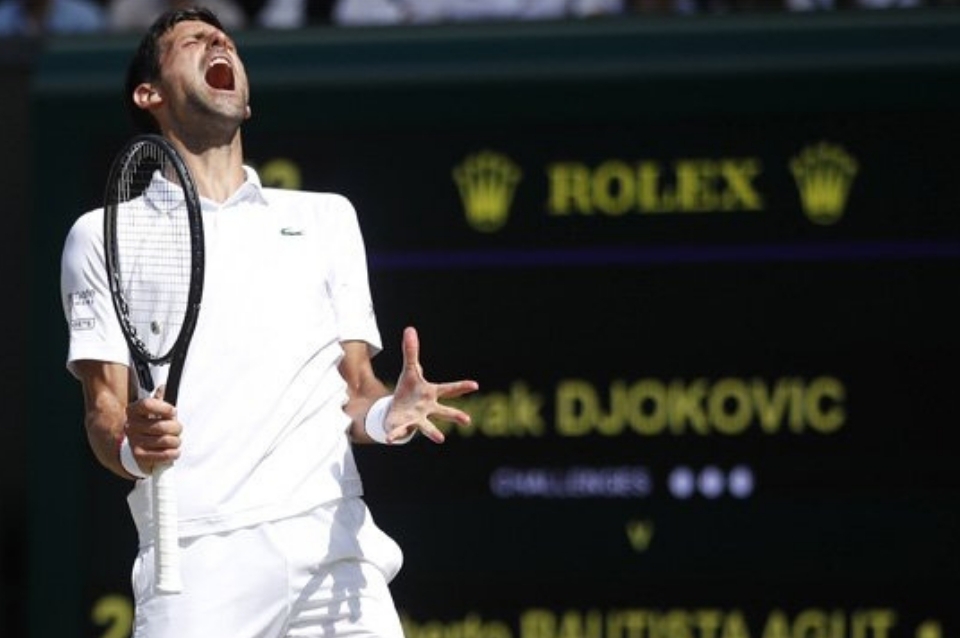 Djokovic superó a Bautista Agut y está en la final de Wimbledon