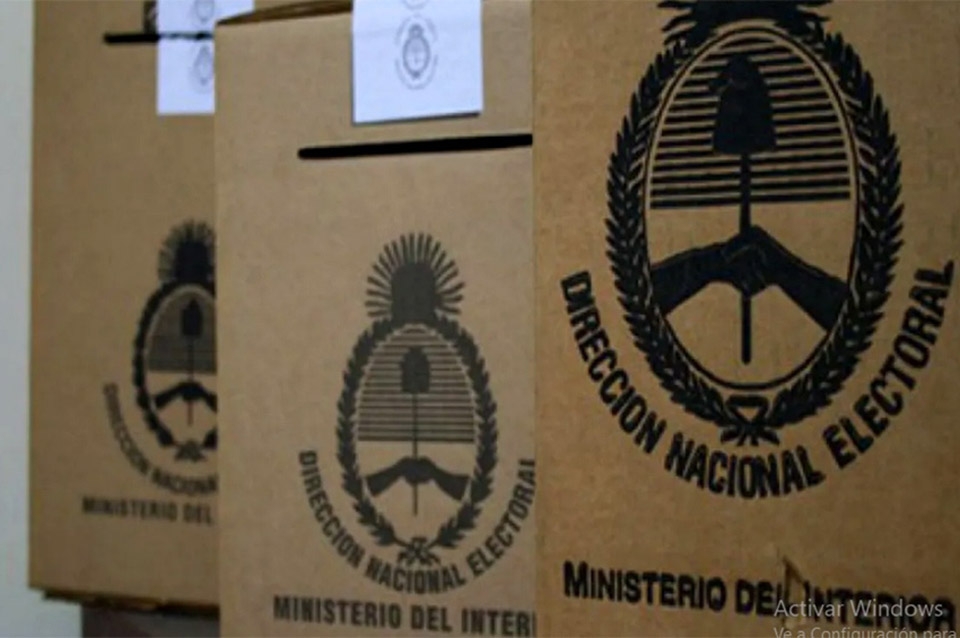 Más de 860 mil correntinos eligen gobernador, intendentes y legisladores - Vimarsana News